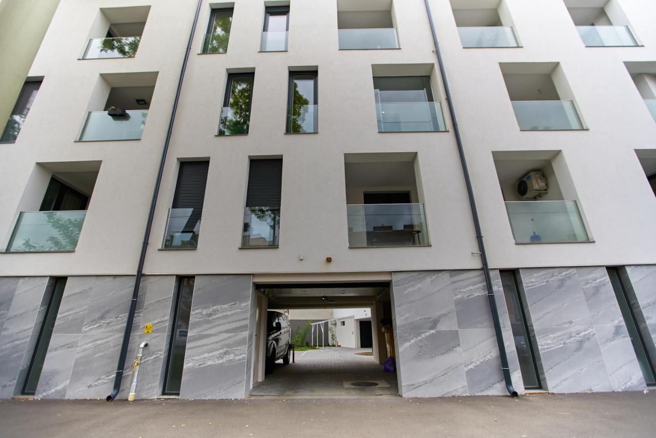 Starlight Silver Szeged - Exclusive Exteriör bild