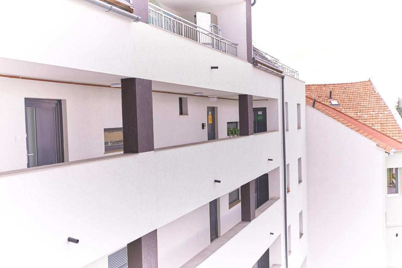 Starlight Silver Szeged - Exclusive Exteriör bild